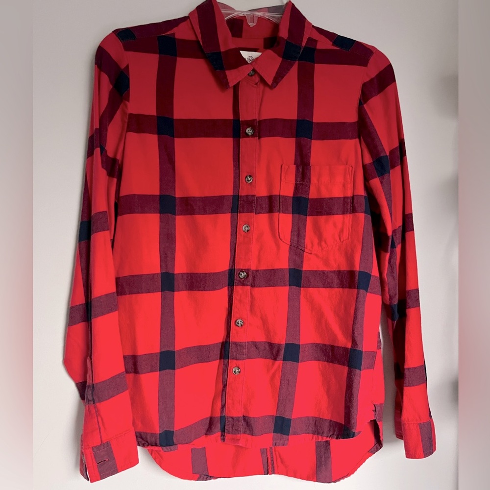 So Perfect Shirt Women’s Red Blue Check Plaid Long Sleeve Button Down M Medium